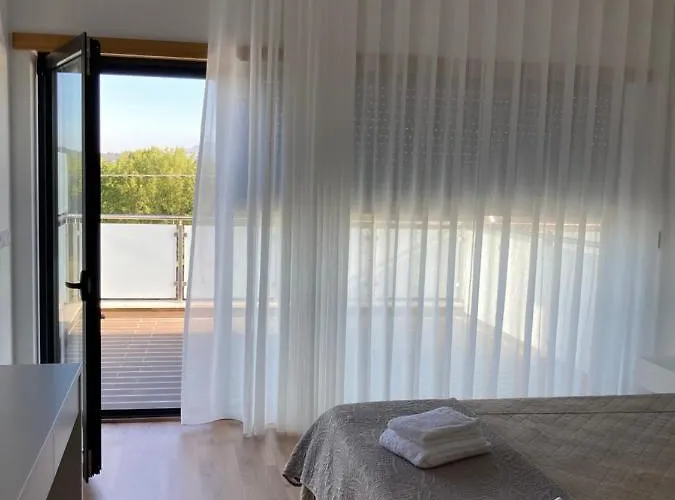 Casa Da Tecedeira